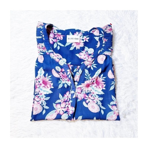 Olive & Oak Blue Flower Printed Sleeveless Top Med - Picture 1 of 6